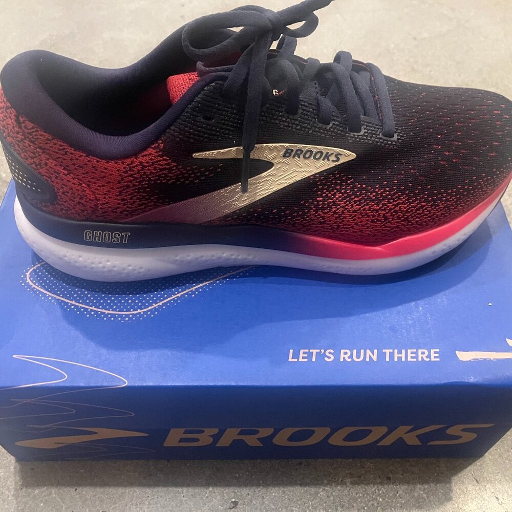 Brooks Ghost Peacoat Raspberry Run & Walk Sneakers